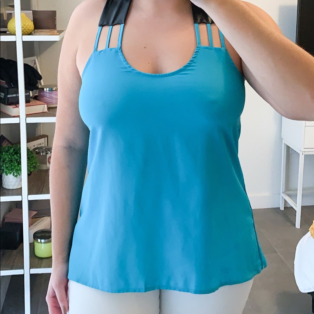 Halter top